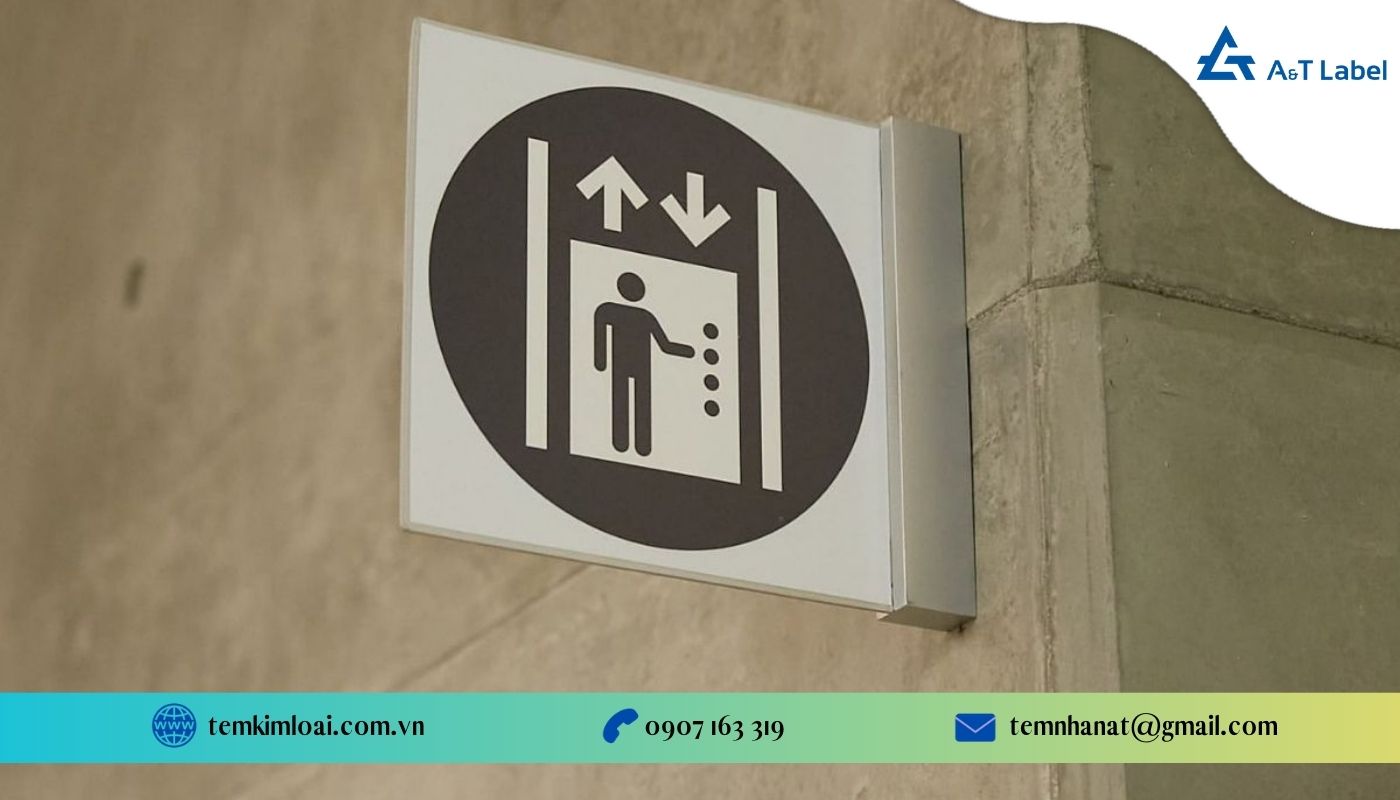 Làm biển chỉ dẫn thang máy trong các tòa nhà, khách sạn Làm biển chỉ dẫn thang máy trong các tòa nhà, khách sạn