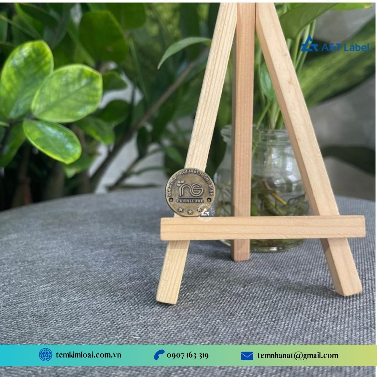 Mẫu tem đồng dập nổi giả cổ 8