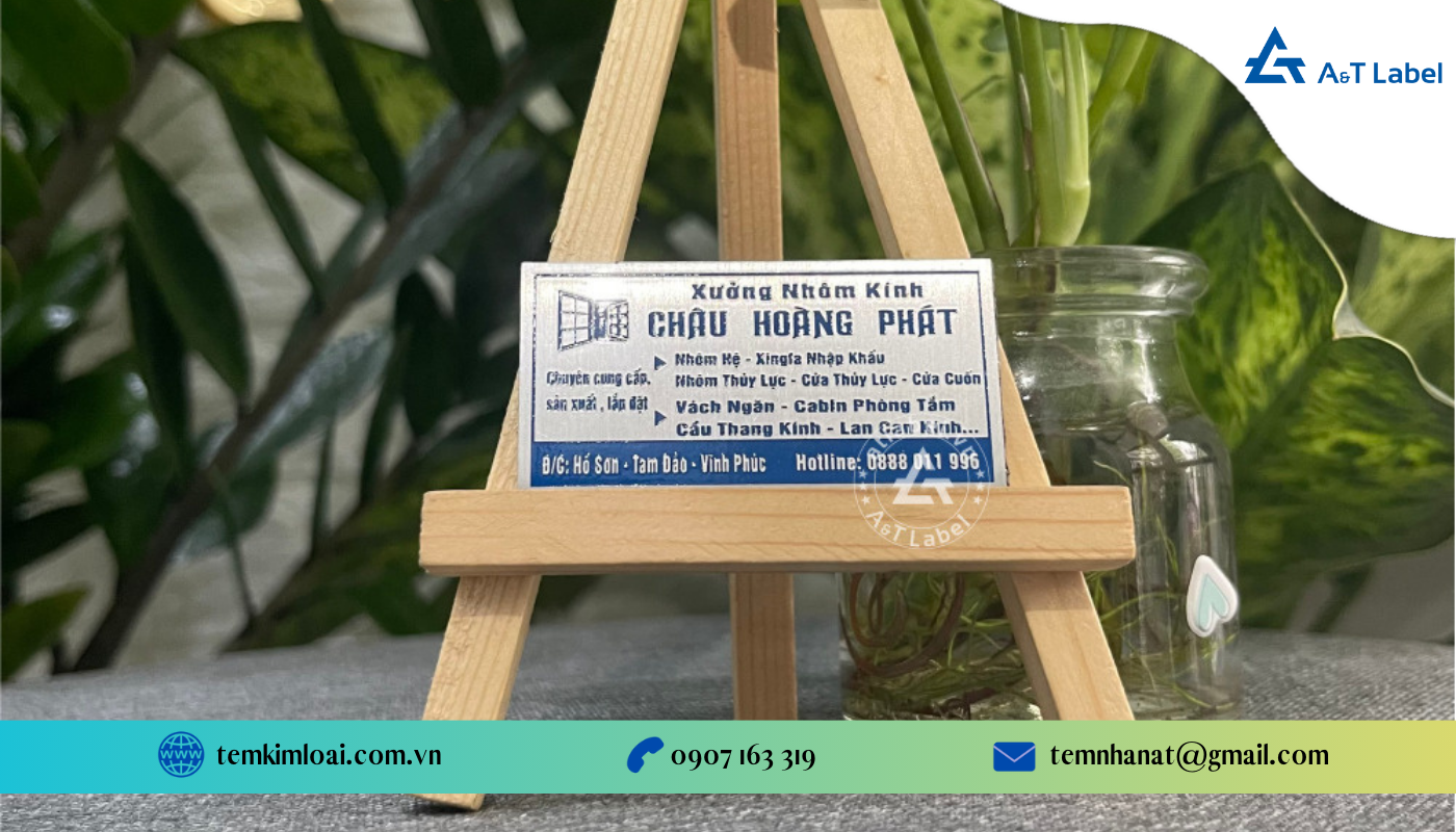 Tem cửa cuốn giúp doanh nghiệp định vị thương hiệu và nâng cao giá trị sản phẩm